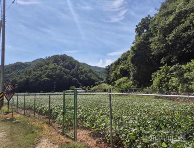 지난해 매포읍 응실리에 설치된 야생동물 피해예방시설
