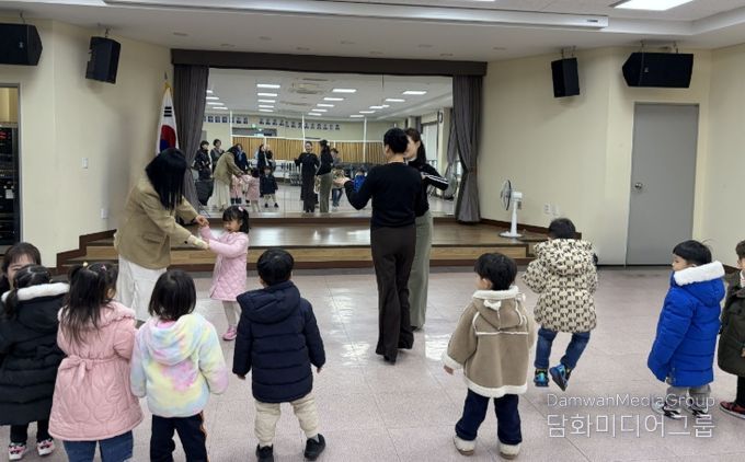 우방숲어린이집 기탁식 사진 및 시설 견학