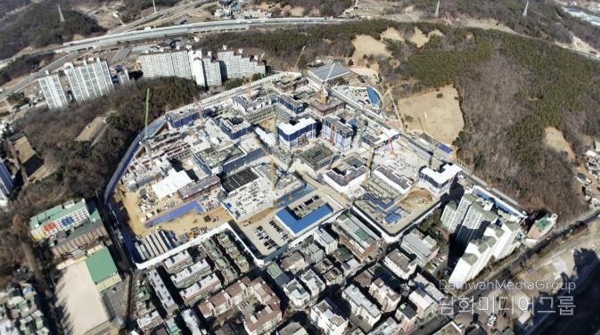 공사가 진행 중인 원당1구역 전경