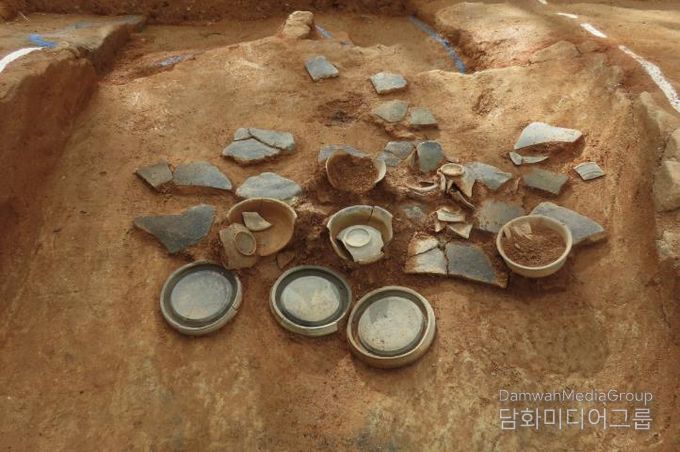 영암 마산리 요지 10호 가마 출토 유물.