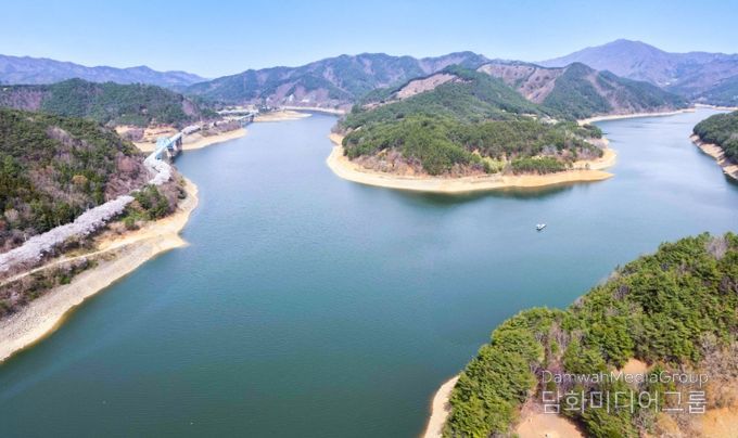 보성군, 재생에너지 기반 ‘에너지 자립 도시’ 본격 시동_보성군 주암호 전경