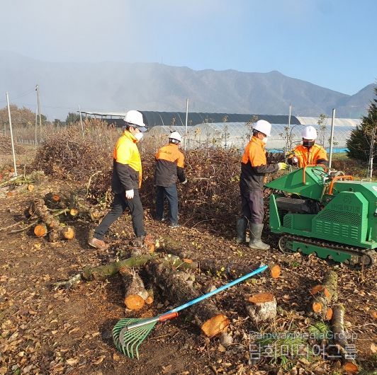 충북농기원, “영농부산물 태우지 말고 파쇄하세요”