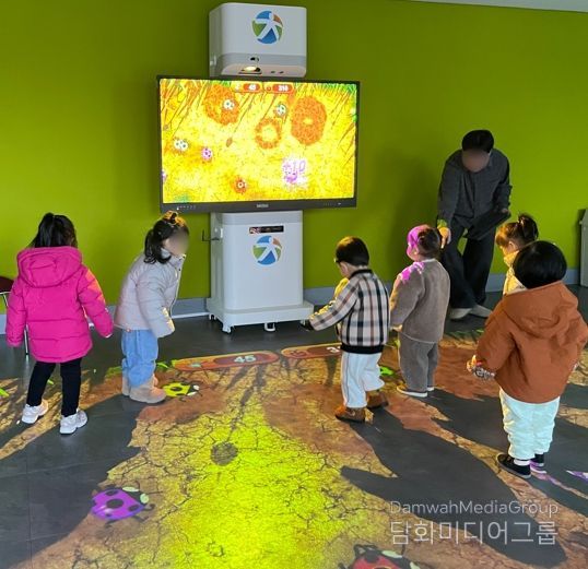 칠곡군립도서관, 어린이 견학 프로그램에 그리GO! 플레이GO! 활동 도입