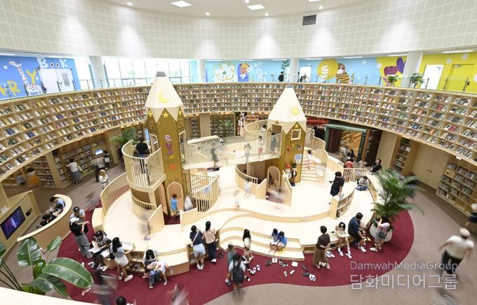 달성어린이숲도서관 2층 모험가의 성