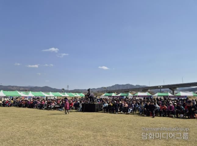 작년 축제 사진