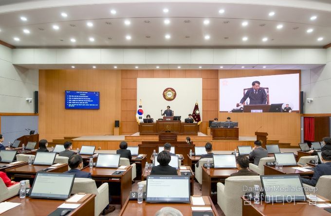 제328회 2차 본회의