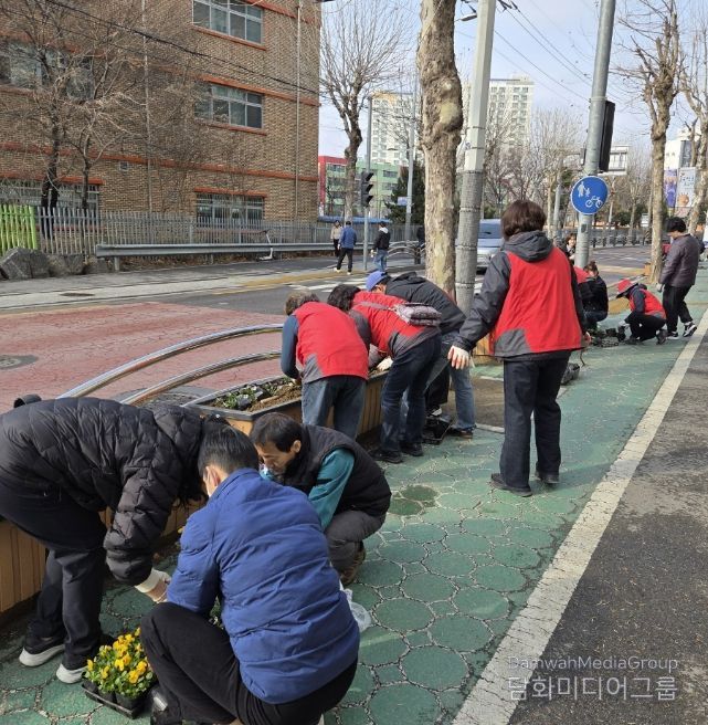 구리시 수택3동, 주민과 함께하는 봄꽃 가득한 마을만들기 추진