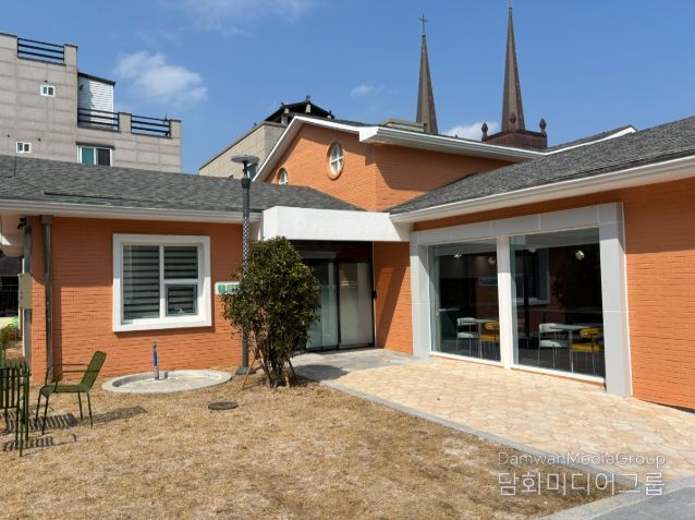 청소년복합문화공간 틈