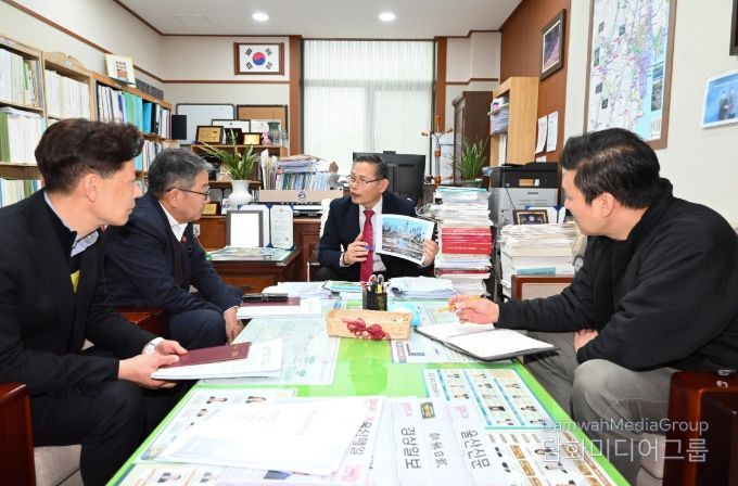 문석주 의원, 매곡천 교량 건설 사업 추진 상황에 대한 업무보고