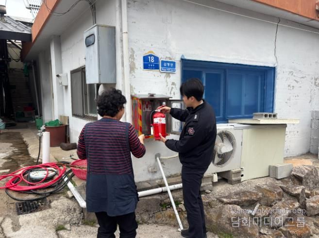 진도 골목길 소화기함 설치완료.