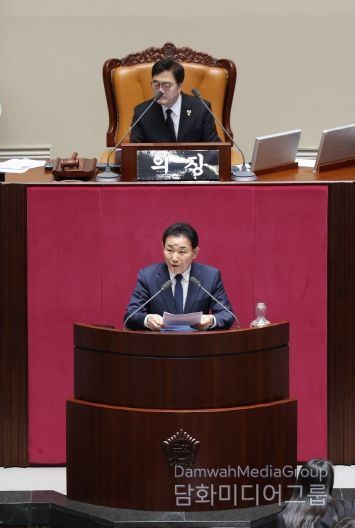 박용갑 의원 본회의장