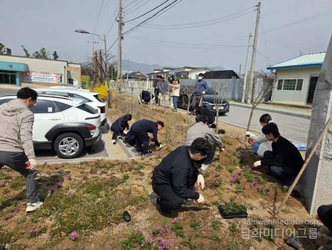 제천교육지원청 ‘봄맞이 화초심기 행사’ 실시