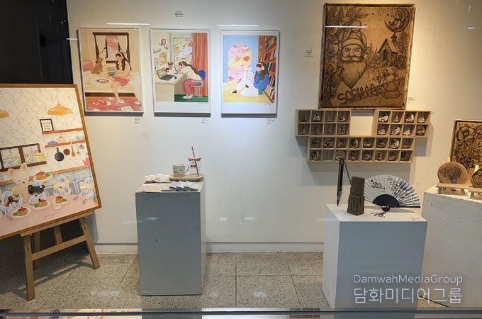 윈도우갤러리에서 8개 공방 스튜디오 릴레이 전시